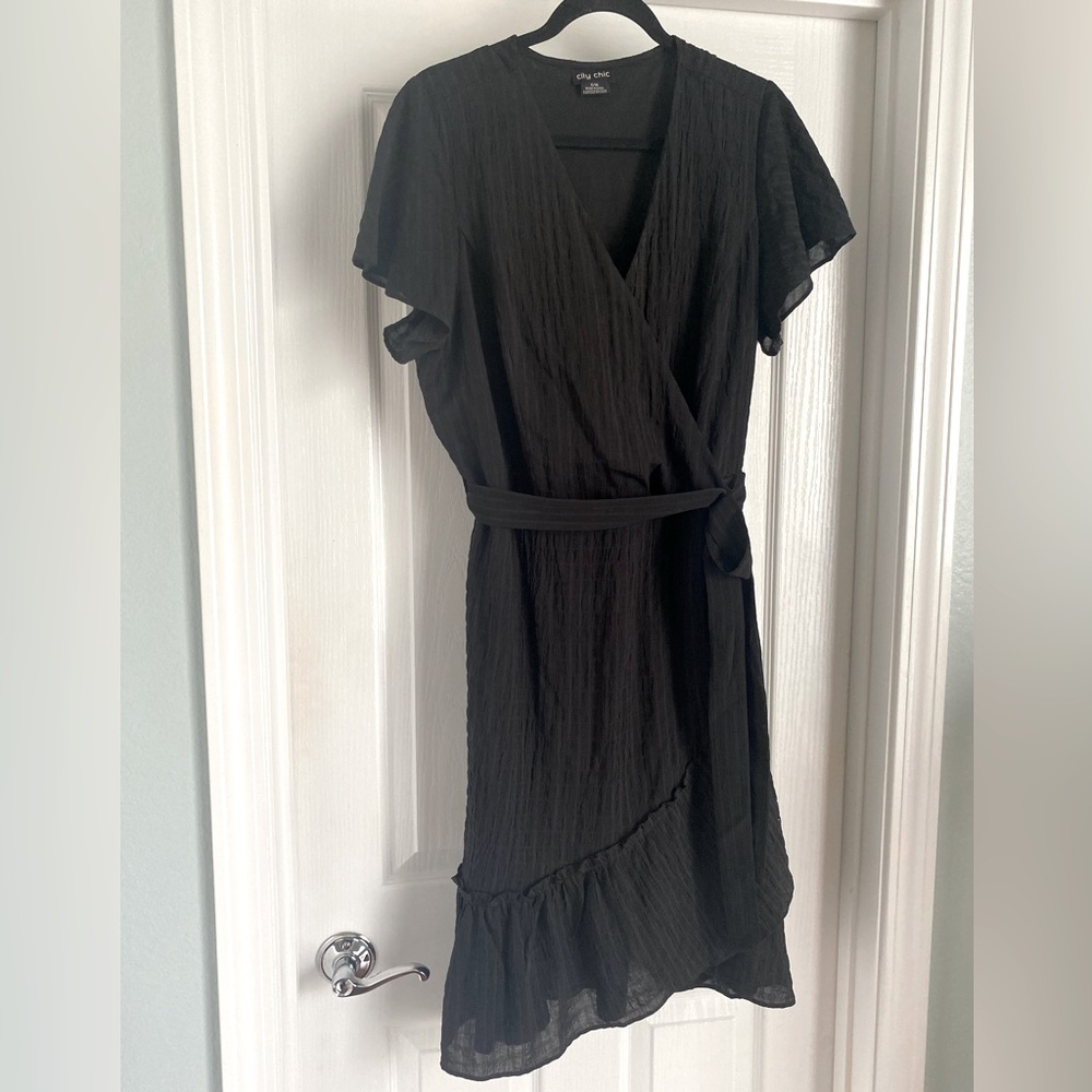 City Chic, flitter sleeve, faux wrap, black dress. Flattering fit, Size 16